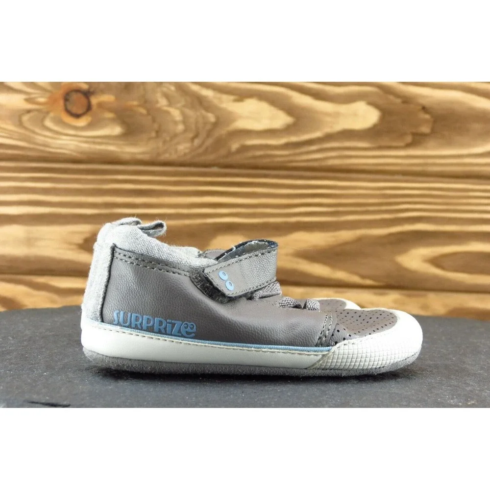 Surprize Stride Rite welcome shoe